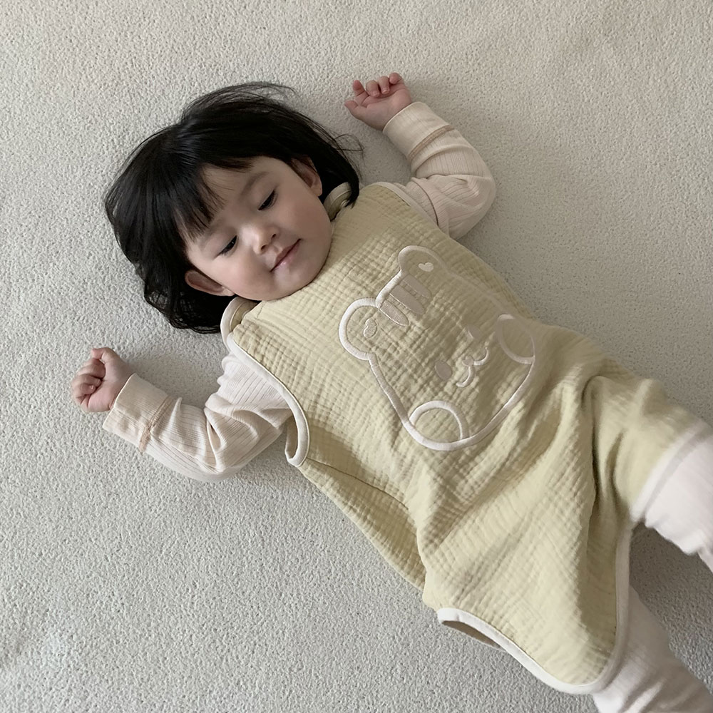 이불 뻥! 우리 아기 꿀잠을 위한 현명한 선택, 돗투돗 디어프렌즈 거즈 아기수면조끼 후기