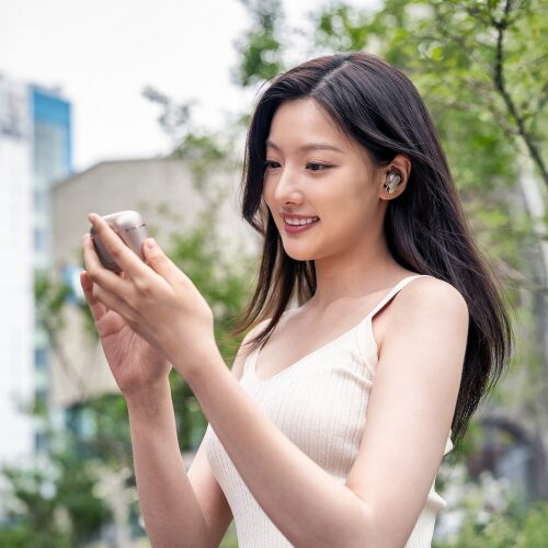 JBL TOUR PRO3 라떼, 이 매력적인 노이즈캔슬링 이어폰 안 써볼 이유 없잖아?