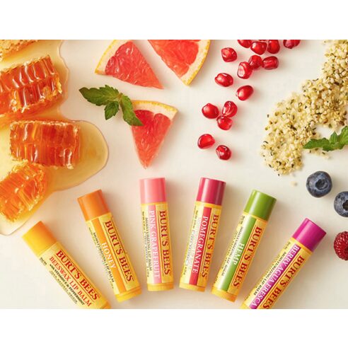 건조한 입술 구원템! 버츠비 모이스춰라이징 립밤 솔직 후기