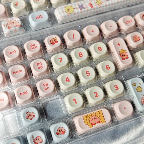 칙칙한 키보드는 가라! 내 책상을 환하게 밝혀줄 귀여운 기계식 키보드 키캡 후기