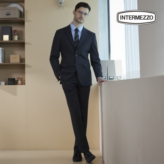 가을/겨울 필수템! 웅니버스 인터메조 수트, 세련됨의 완성 (25 FW 2세트)