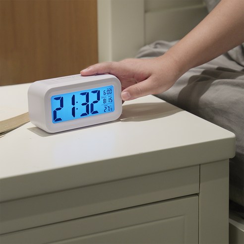 책상 위 필수템! 홈플래닛 디지털 탁상용 시계, 직접 써보니?