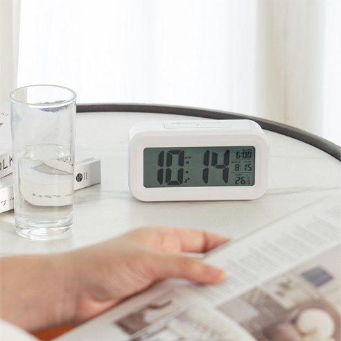 책상 위 필수템! 홈플래닛 디지털 탁상용 시계, 직접 써보니?