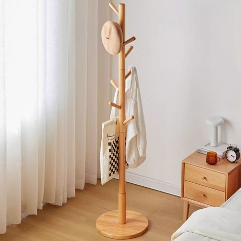 흩어진 옷들 이젠 안녕! 스피드박스 원목 스탠드 옷걸이로 깔끔하게 정돈하고 따뜻한 인테리어 완성