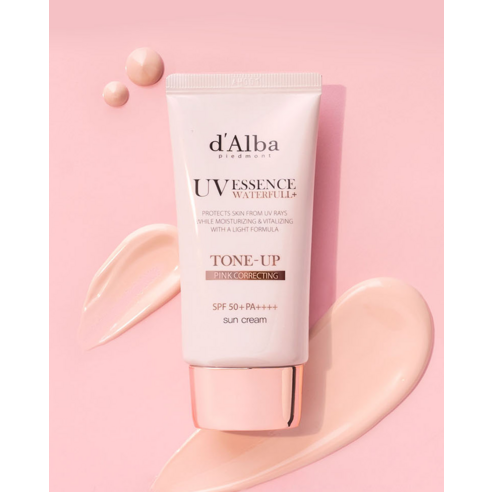 칙칙한 피부 이제 안녕! 달바 워터풀 톤업 선크림 하나로 물광 피부 완성!