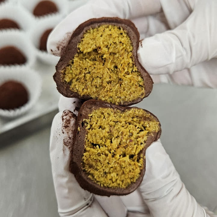 황홀스레 두바이 쫀득쿠키: 생피스타치오와 천연버터의 완벽한 조화! 꼭 드셔보세요!