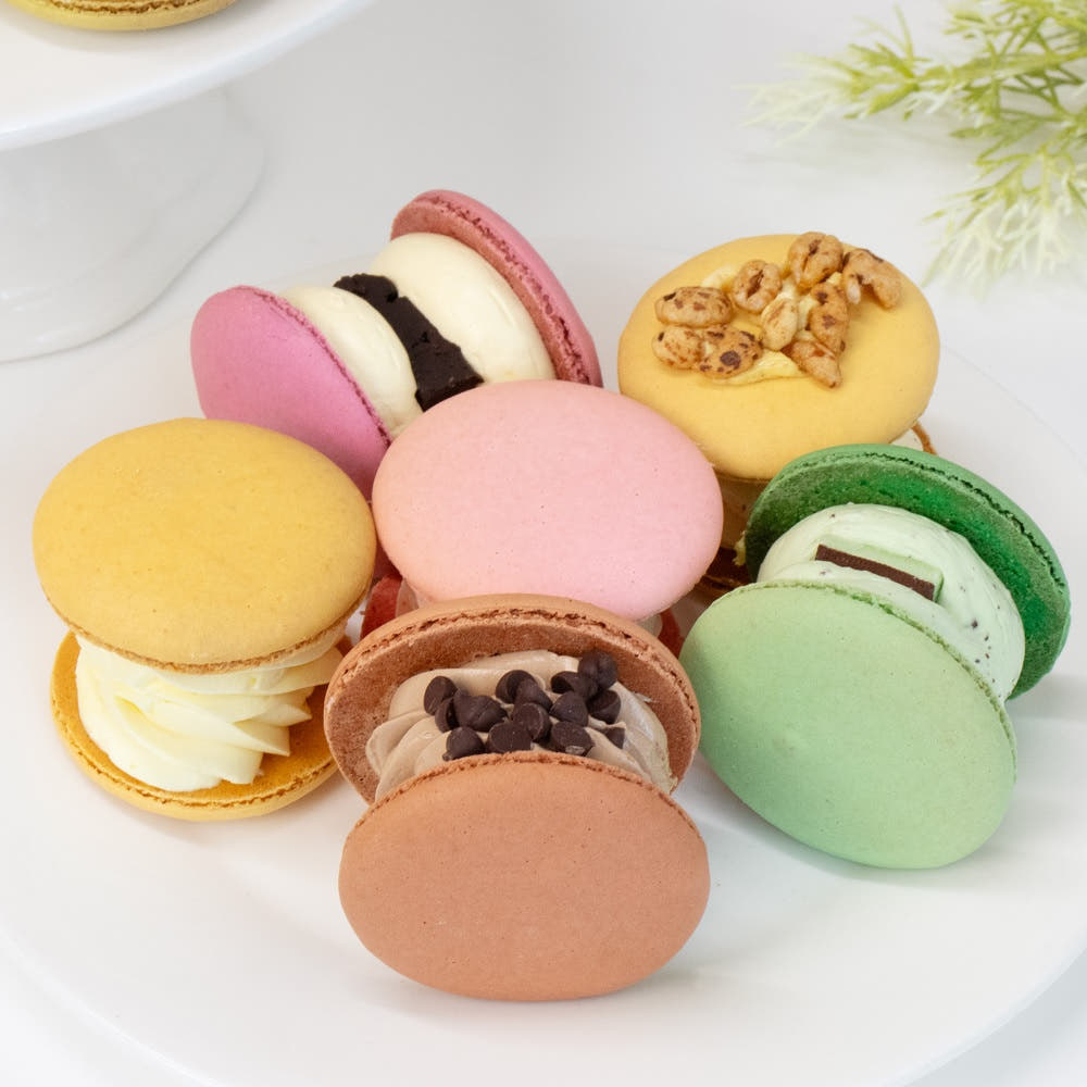 황홀스레 수제 뚱카롱, 이 쫀득함 실화? 마카롱 선물세트로 완벽해!