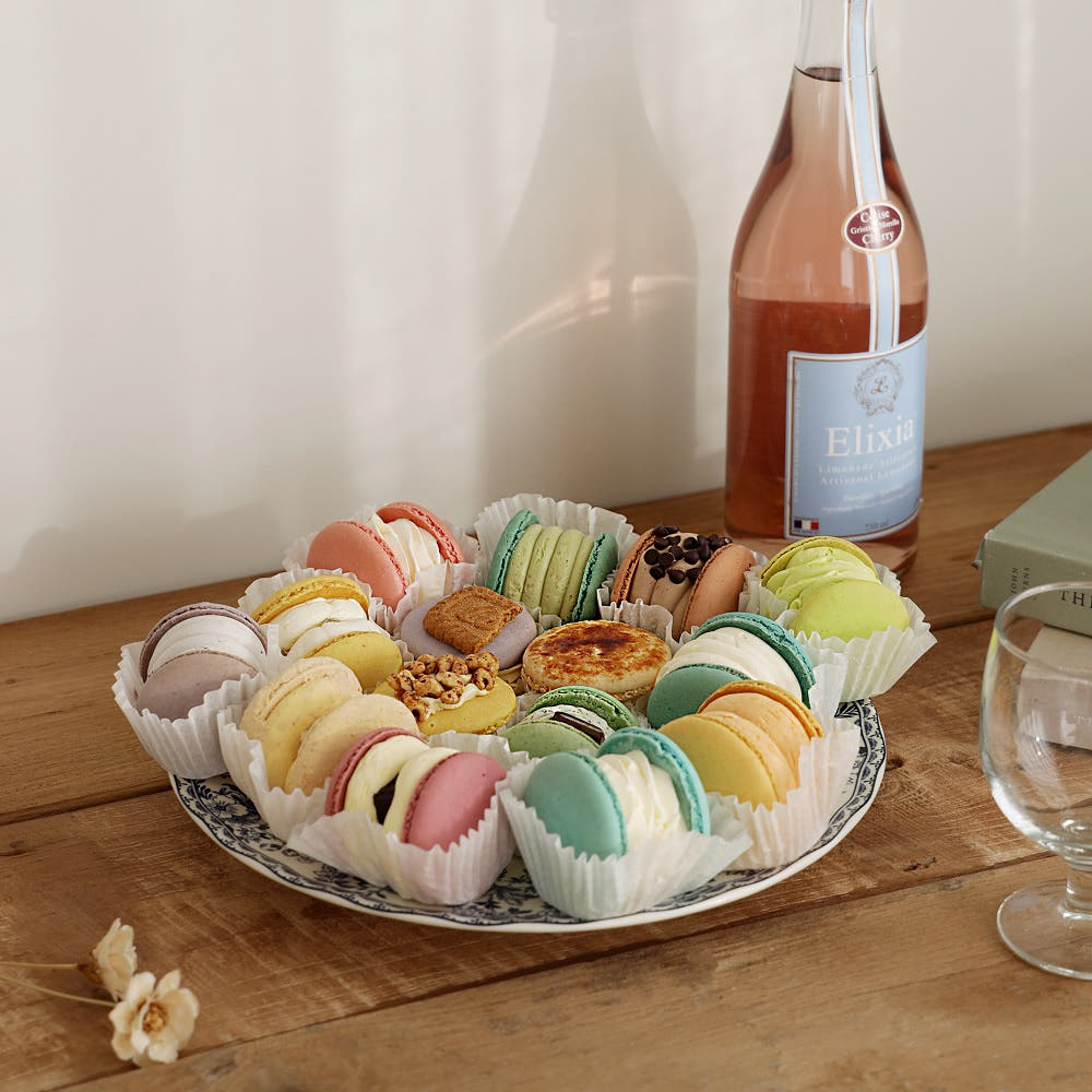 황홀스레 수제 뚱카롱, 이 쫀득함 실화? 마카롱 선물세트로 완벽해!