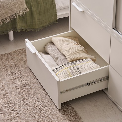 좁은 방도 넓게 쓰는 마법! 웰퍼니쳐 트로이 슬라이딩 옷장 1200 서랍장형 솔직 후기 4 좁은 방도 넓게 쓰는 마법! 웰퍼니쳐 트로이 슬라이딩 옷장 1200 서랍장형 솔직 후기