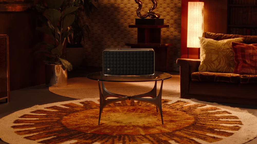 드디어 만난 JBL AUTHENTICS500, 스피커가 이렇게 예쁠 일이야? 1 드디어 만난 JBL AUTHENTICS500, 스피커가 이렇게 예쁠 일이야?