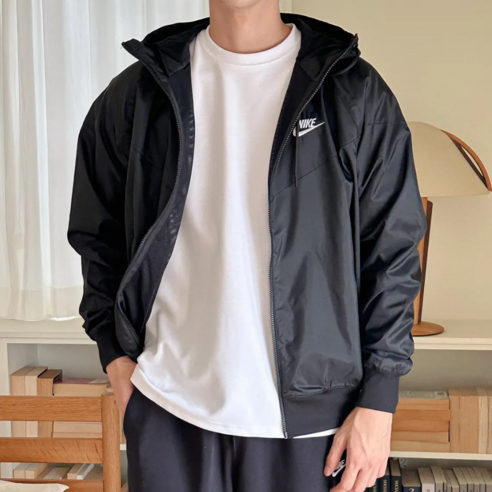 가을 필수템! [매장정품] 나이키 바람막이, 왜 윈드러너 우븐 후디 재킷을 선택해야 할까?